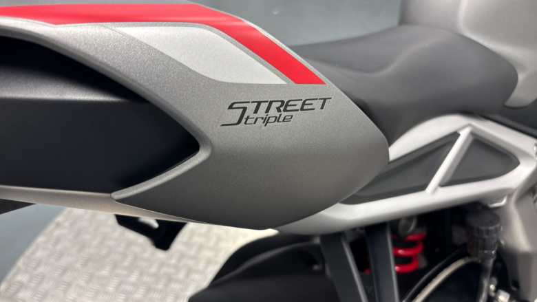 Triumph Street Triple R (20MY)